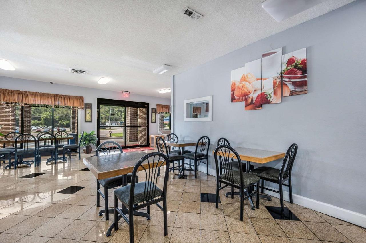 Hotel Econo & Huntsville